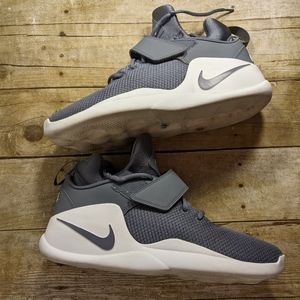 Nike kwazi grey